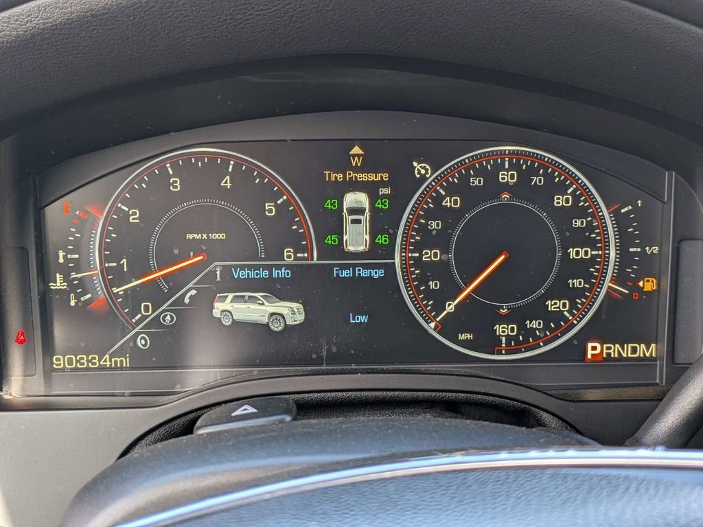 Used 2015 Cadillac Escalade ESV Luxury image 26