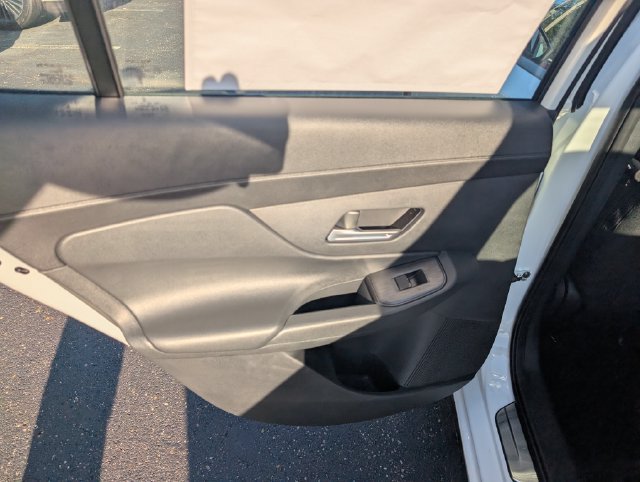 New 2027 Nissan Sentra SR w/ Floor Mat Package FWD image 16
