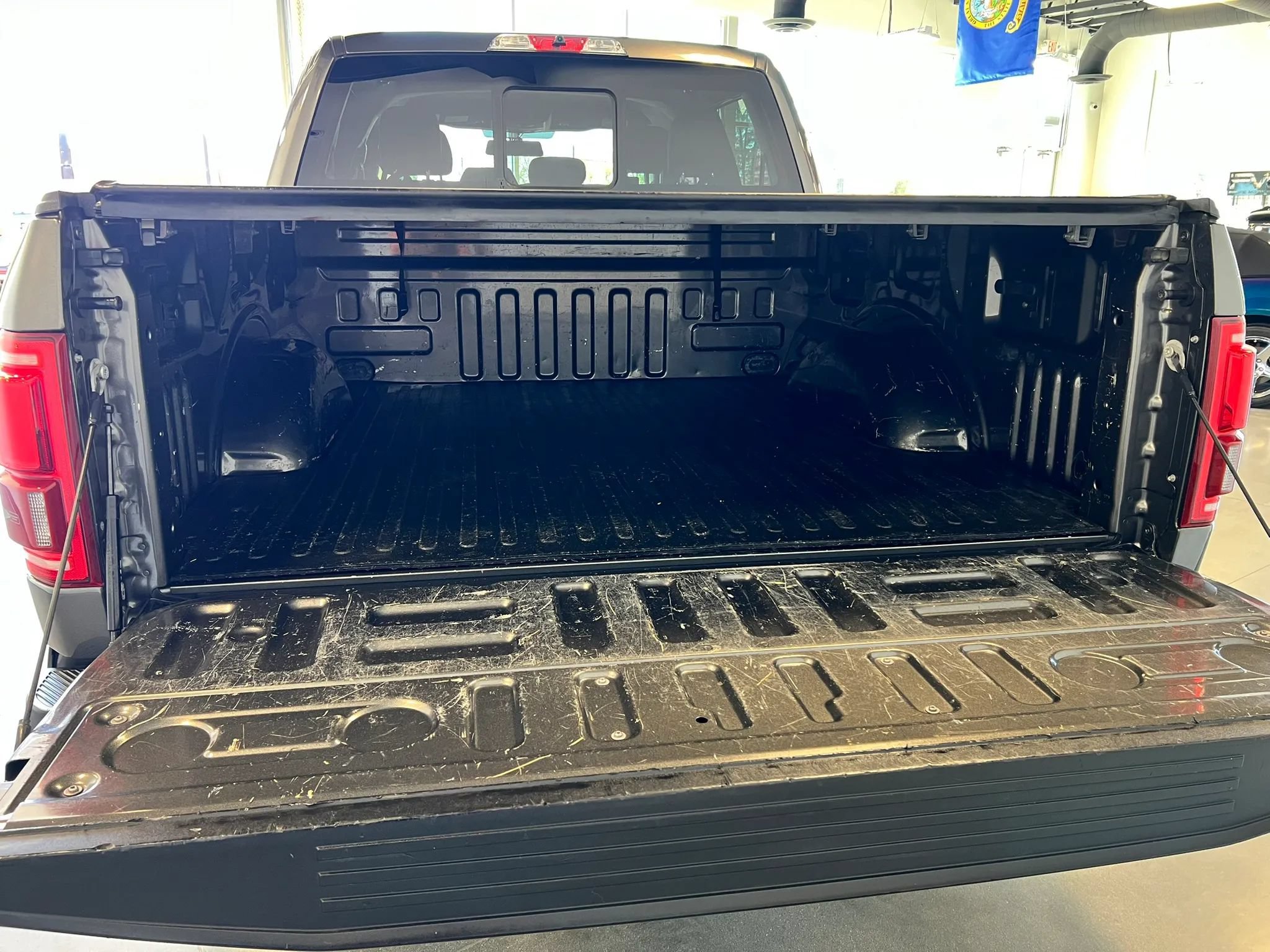 Used 2015 Ford F150 XLT w/ Equipment Group 302A Luxury AWD/4WD image 7