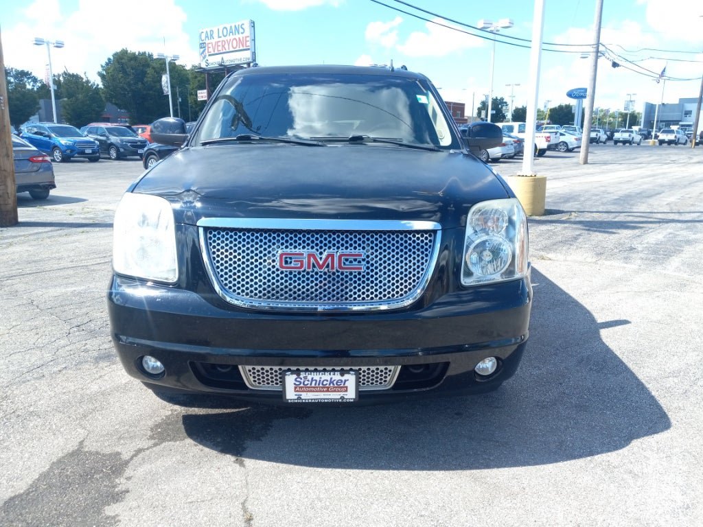 Used 2013 GMC Yukon XL Denali AWD/4WD image 4