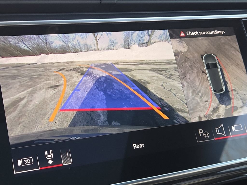 Used 2025 Audi Q8 Prestige image 12