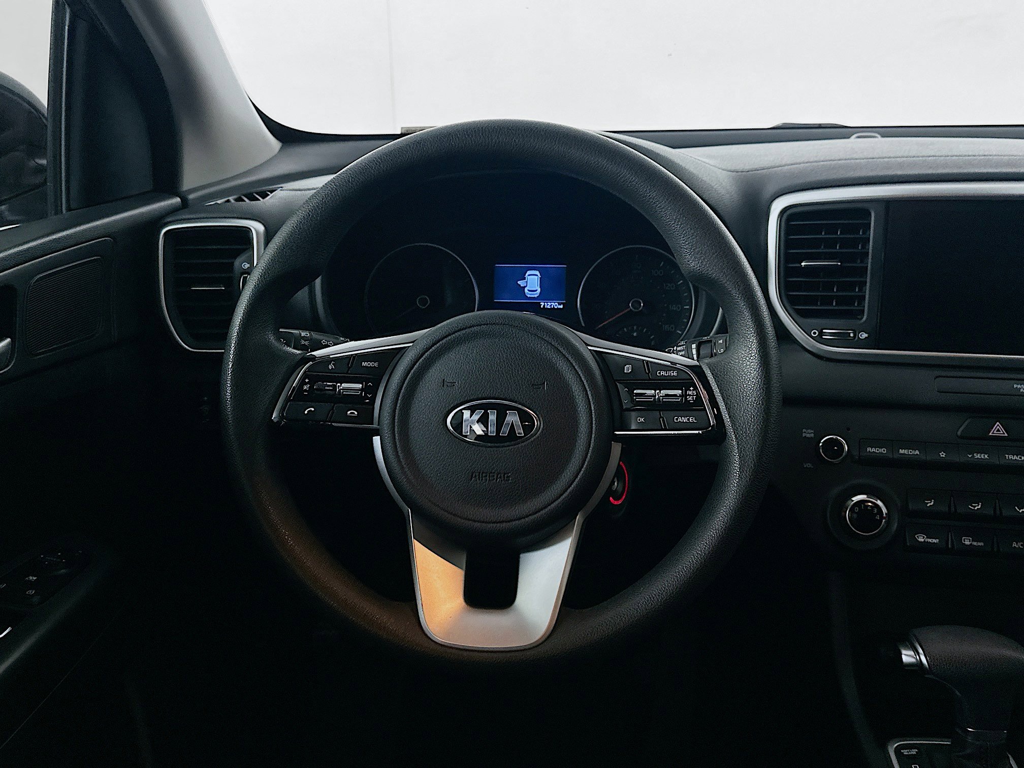 Used 2022 Kia Sportage LX image 17