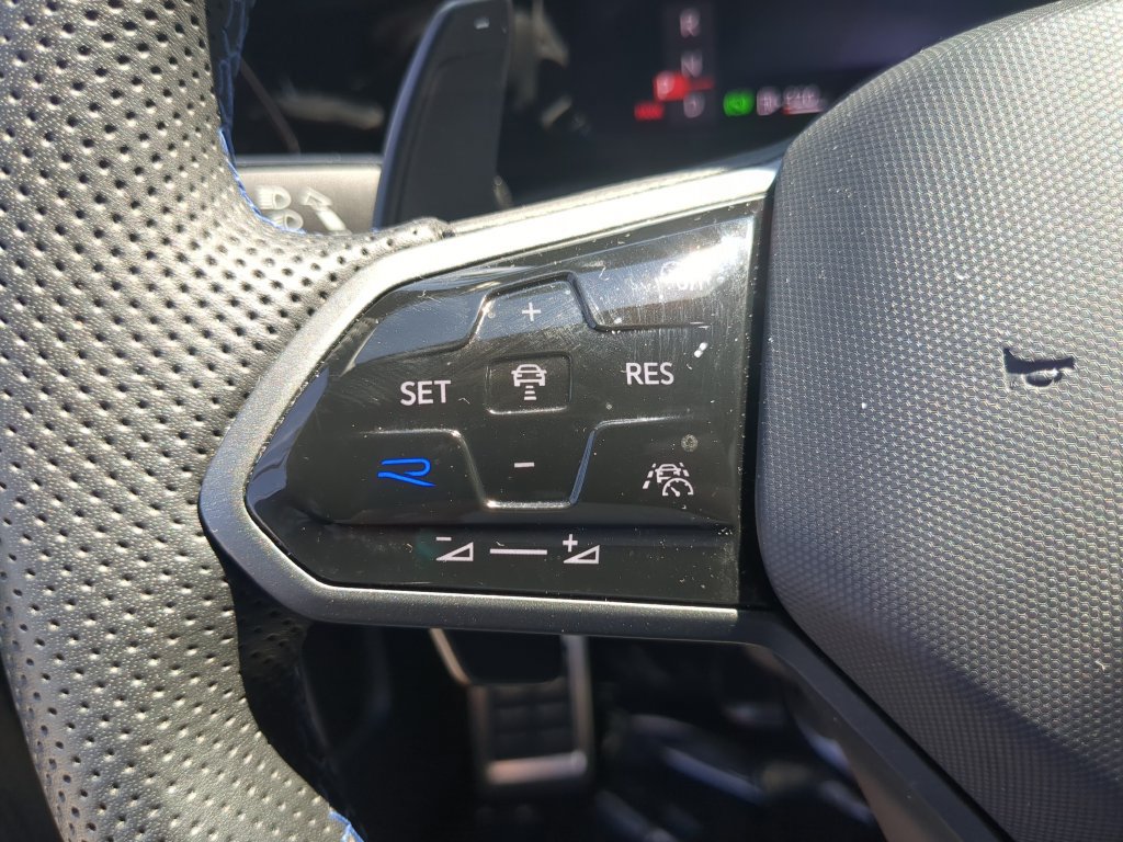 Certified 2024 Volkswagen Golf R AWD/4WD image 26