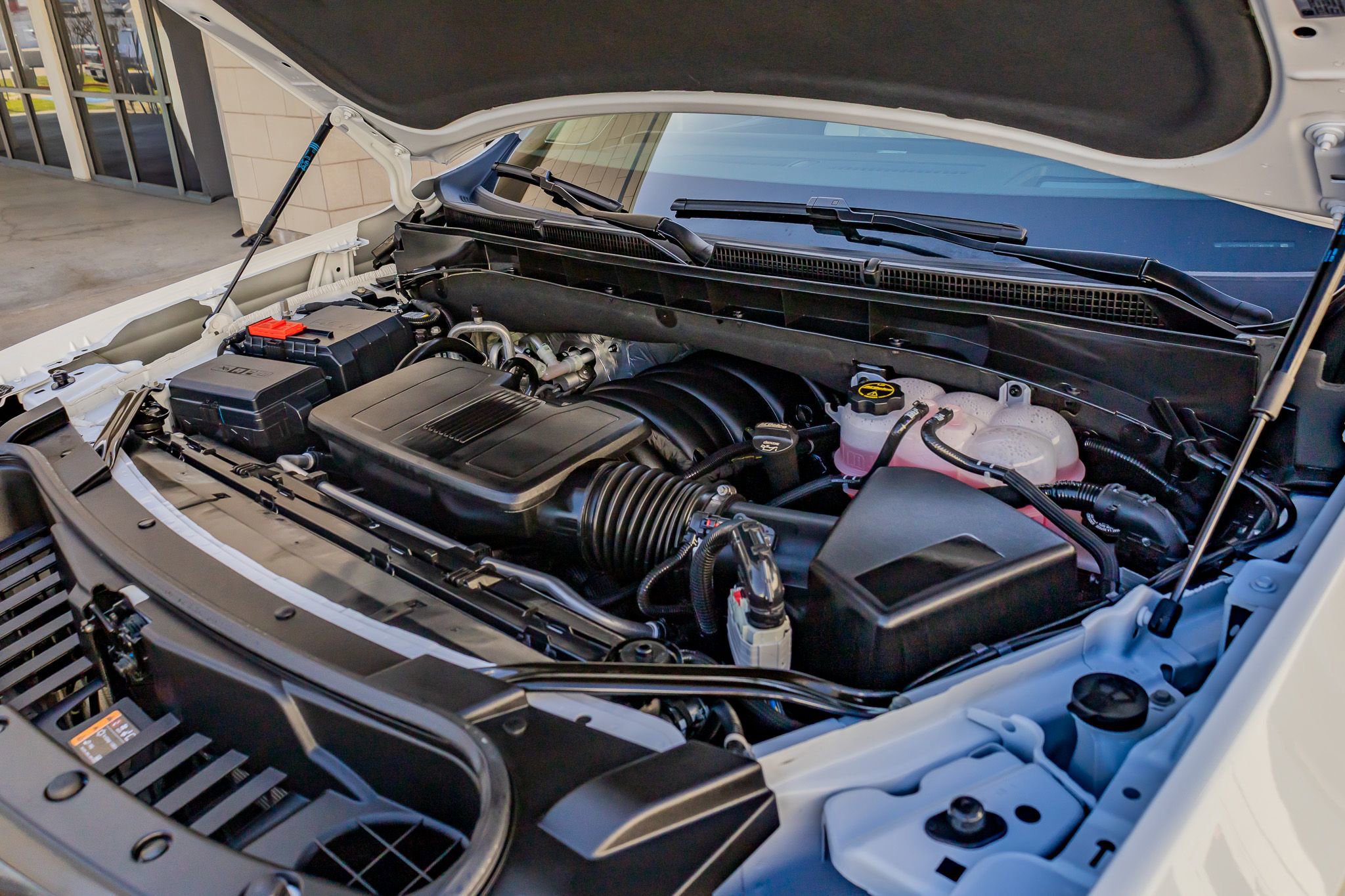 Used 2026 Cadillac Escalade Platinum Sport w/ LPO, ONYX Package image 41