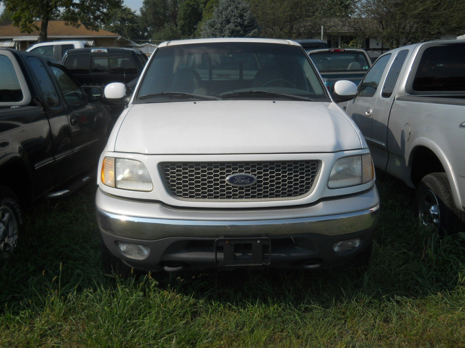Used 2001 Ford F150 Lariat AWD/4WD image 2