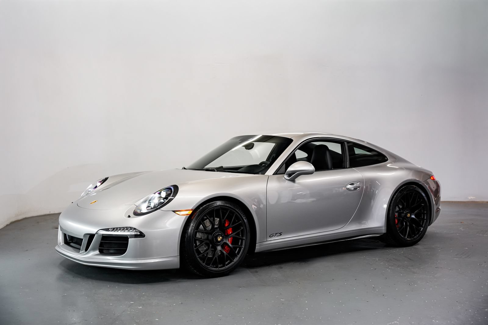 Used 2015 Porsche 911 Carrera GTS RWD image 6