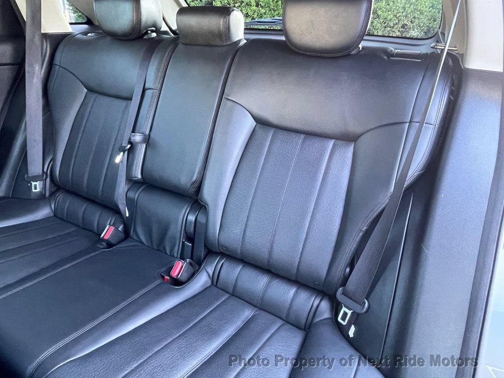 Used 2015 INFINITI QX70 AWD w/ Premium Package image 13