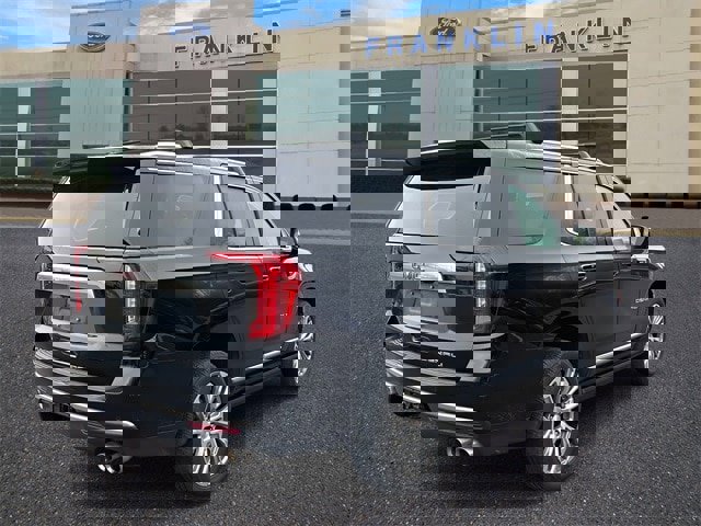 Used 2021 GMC Yukon Denali w/ Denali Premium Package image 7