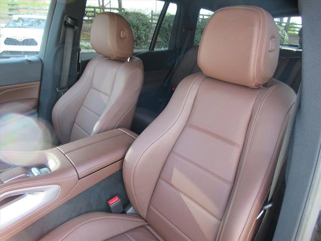 Used 2025 Mercedes-Benz GLS 450 4MATIC image 19