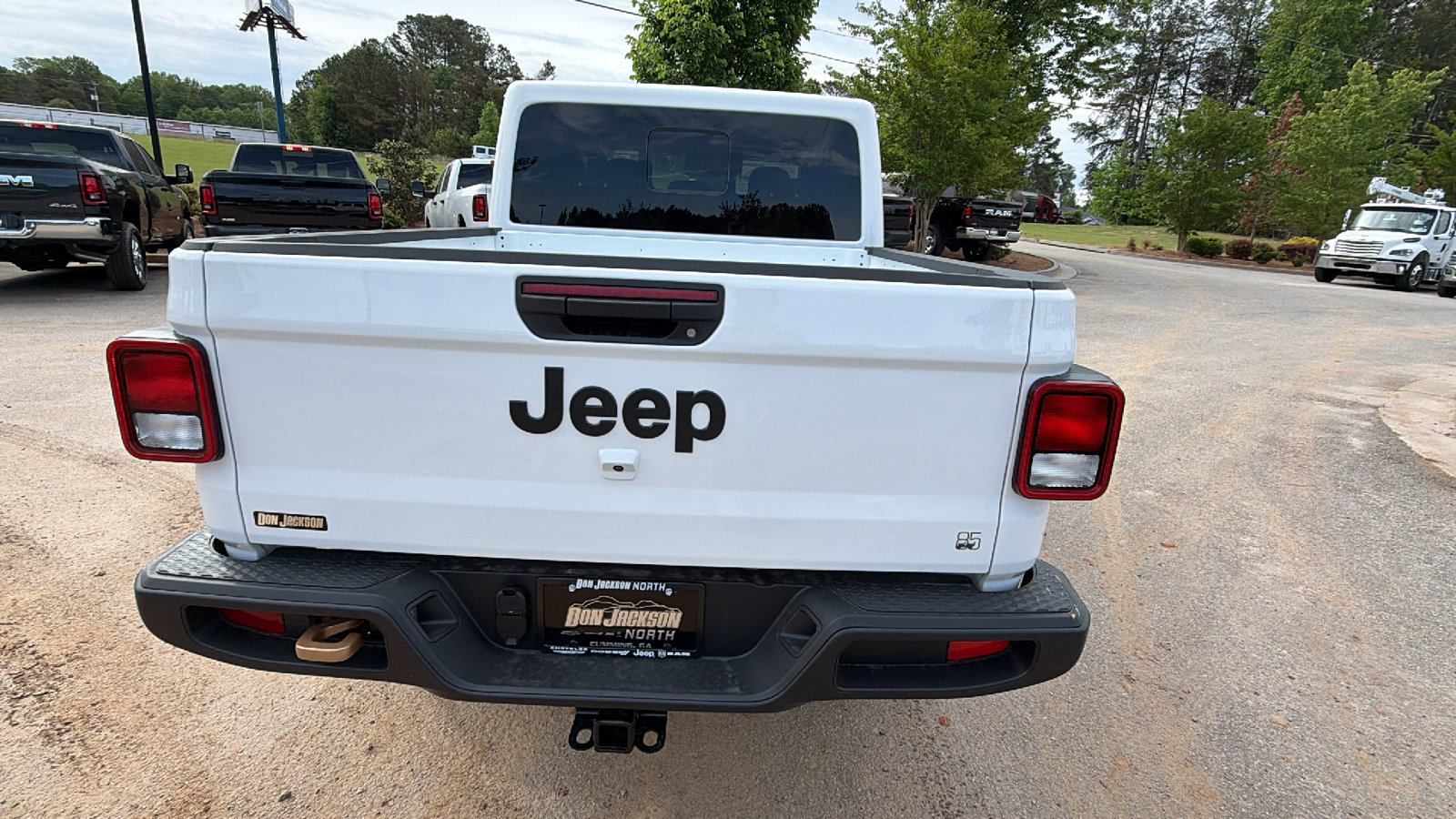 New 2026 Jeep Gladiator Sport AWD/4WD image 9