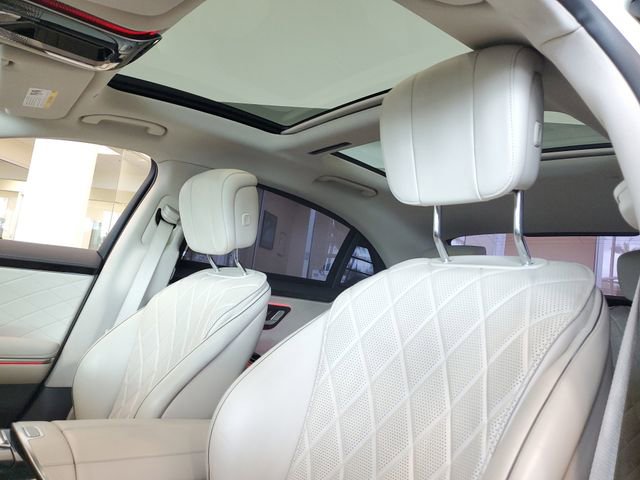 Used 2021 Mercedes-Benz S 580 4MATIC Sedan w/ AMG Line image 18