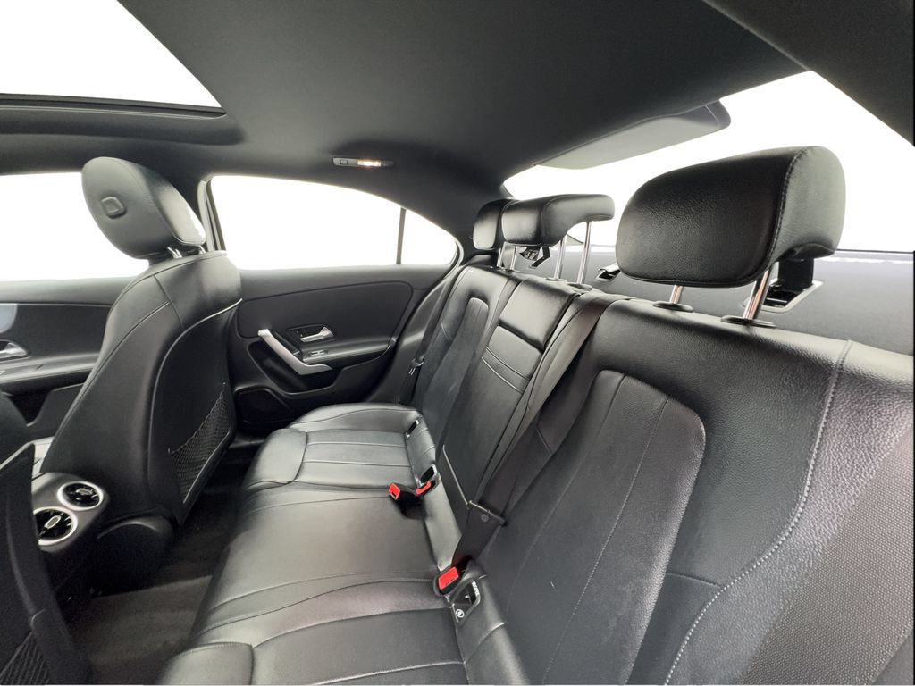 Used 2022 Mercedes-Benz A 220 image 22