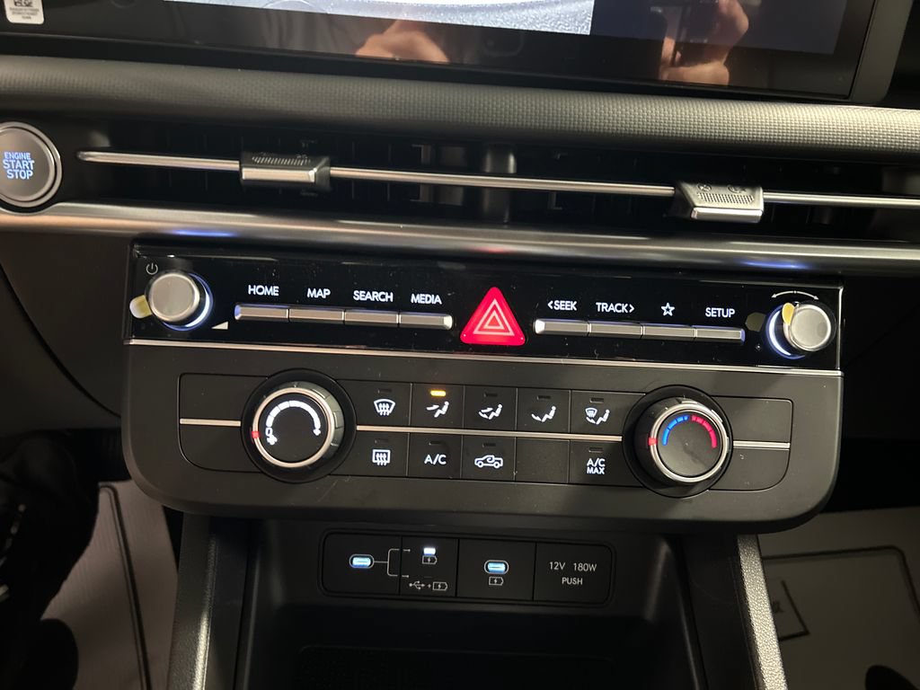 New 2027 Hyundai Santa Cruz SE AWD/4WD image 17