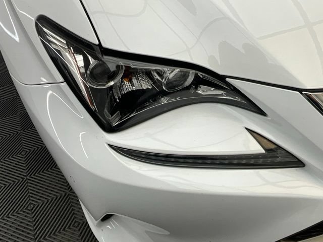Used 2016 Lexus RC 200t RWD image 25