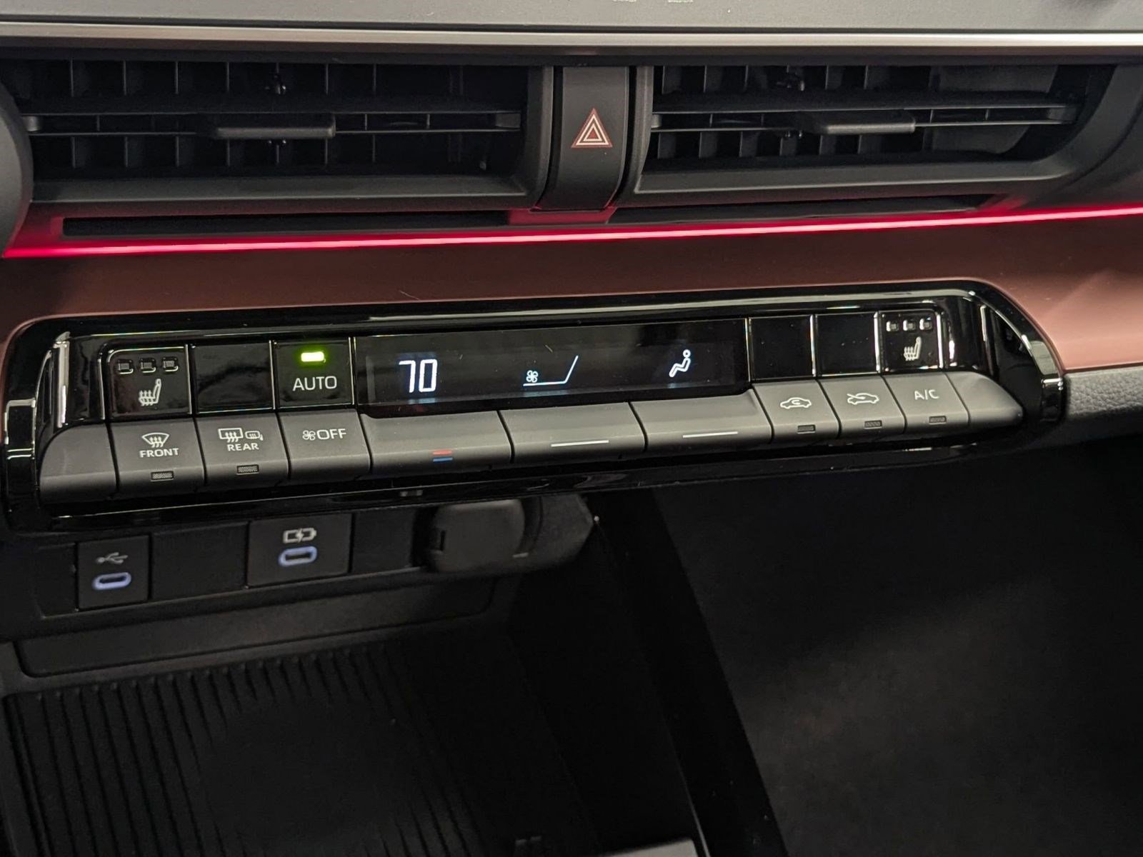 New 2026 Toyota Prius Plug-In Hybrid image 25