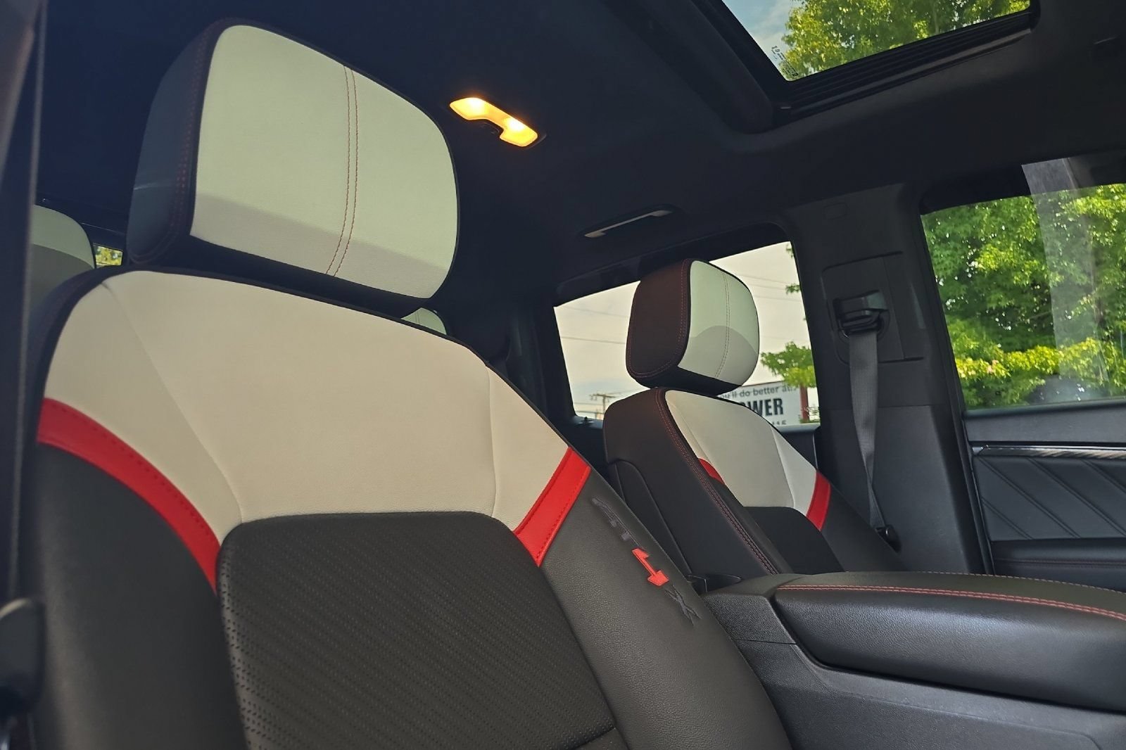 Used 2023 GMC Canyon AT4X AWD/4WD image 16