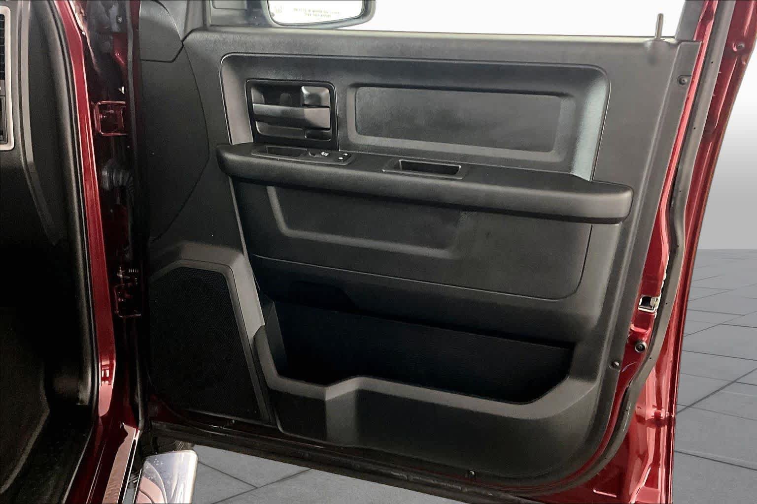 Used 2021 RAM 1500 Tradesman w/ Chrome Plus Package RWD image 20