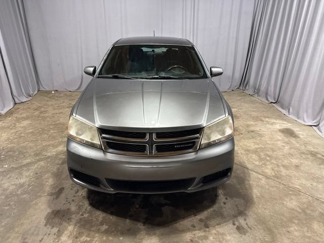 Used 2012 Dodge Avenger SXT FWD image 2