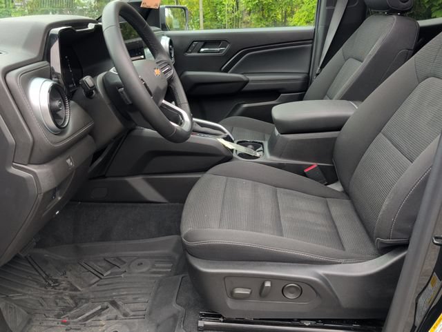 Used 2023 Chevrolet Colorado LT w/ LT Convenience Package II AWD/4WD image 22