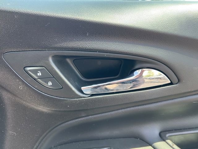 Used 2024 Chevrolet Equinox LT FWD image 34