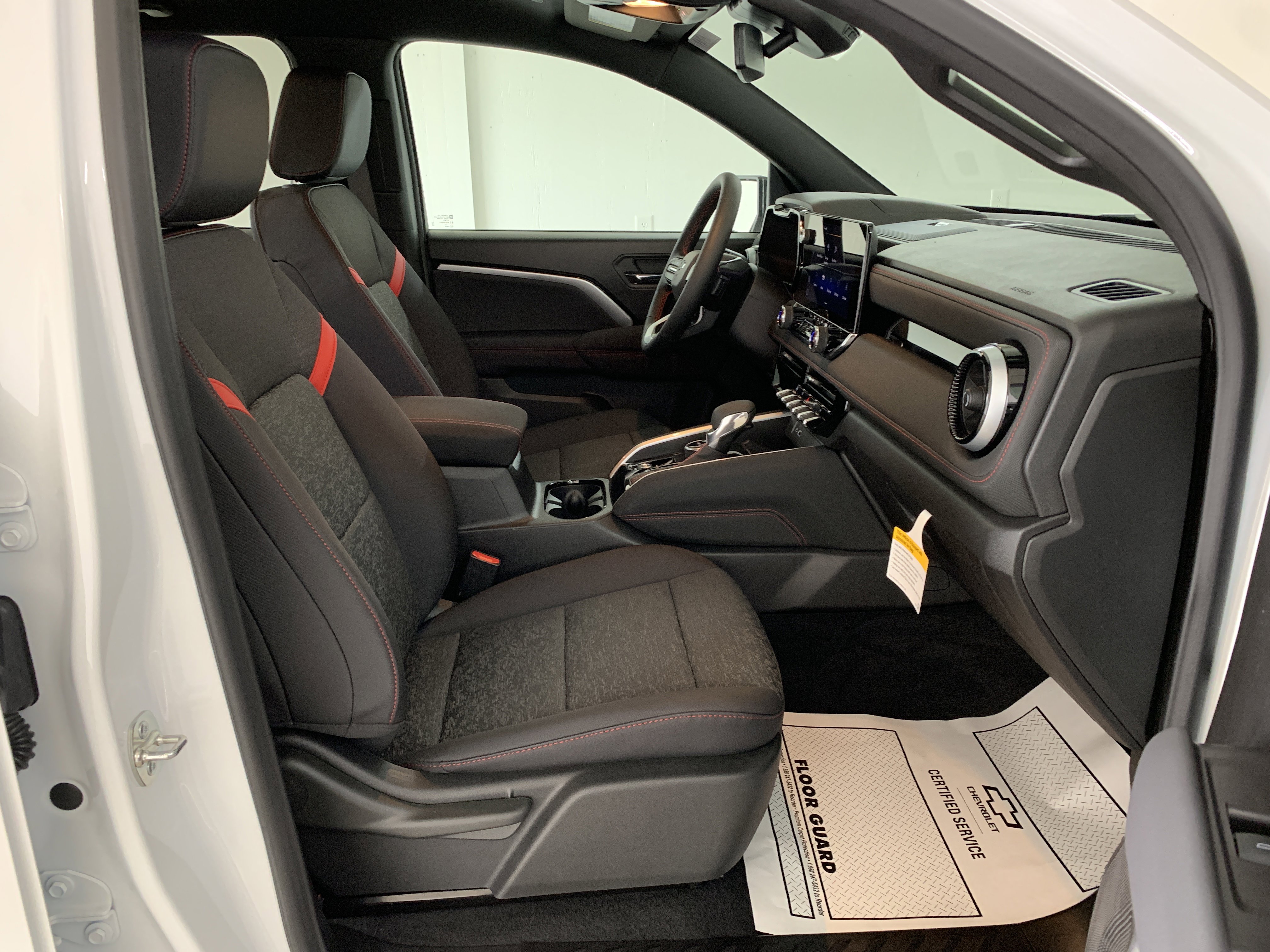 New 2025 Chevrolet Colorado Z71 w/ Technology Package image 31