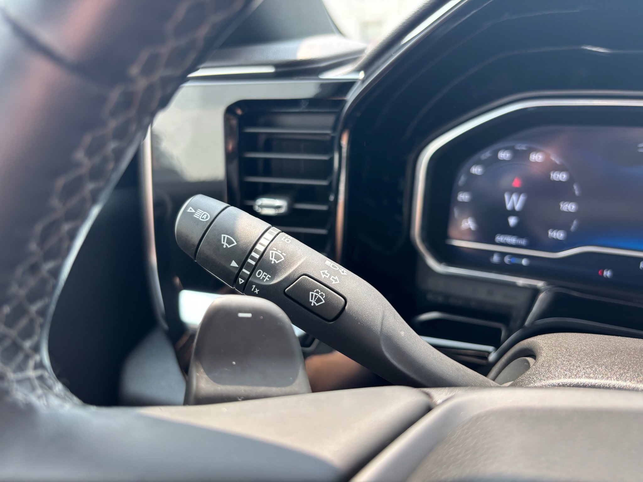 Used 2023 Chevrolet Silverado 1500 High Country w/ High Country Premium Package image 14