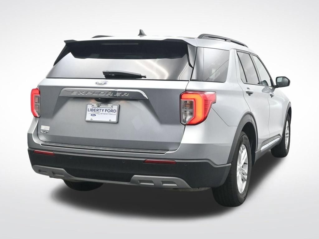 Used 2024 Ford Explorer XLT w/ Equipment Group 202A image 7