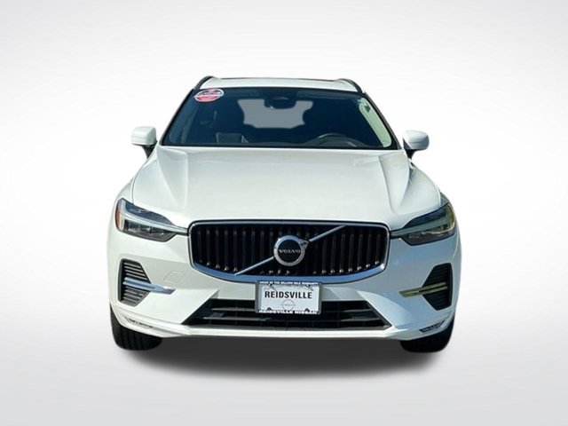 Used 2022 Volvo XC60 B5 Momentum AWD/4WD image 8