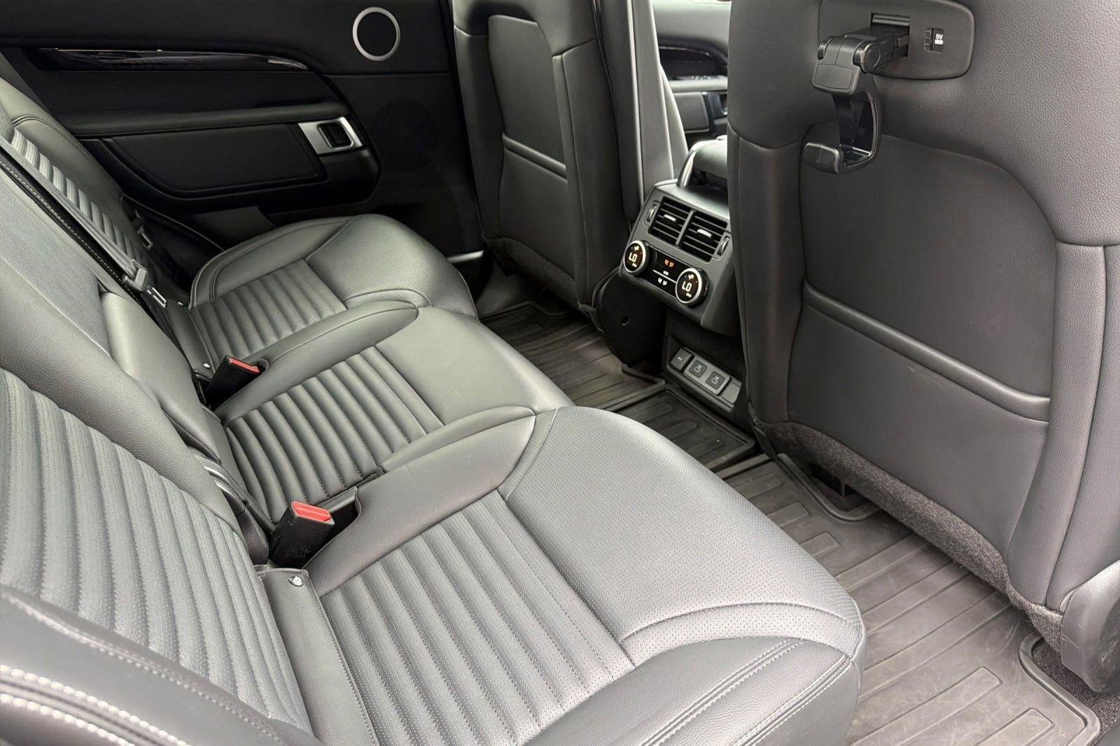 Used 2025 Land Rover Discovery S AWD/4WD image 32