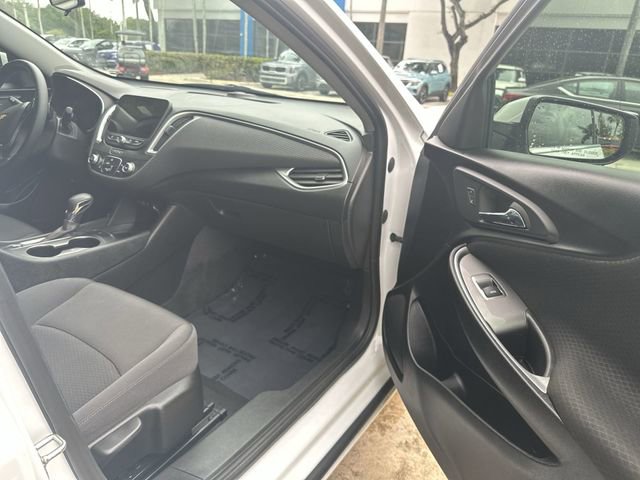 Used 2023 Chevrolet Malibu RS FWD image 18
