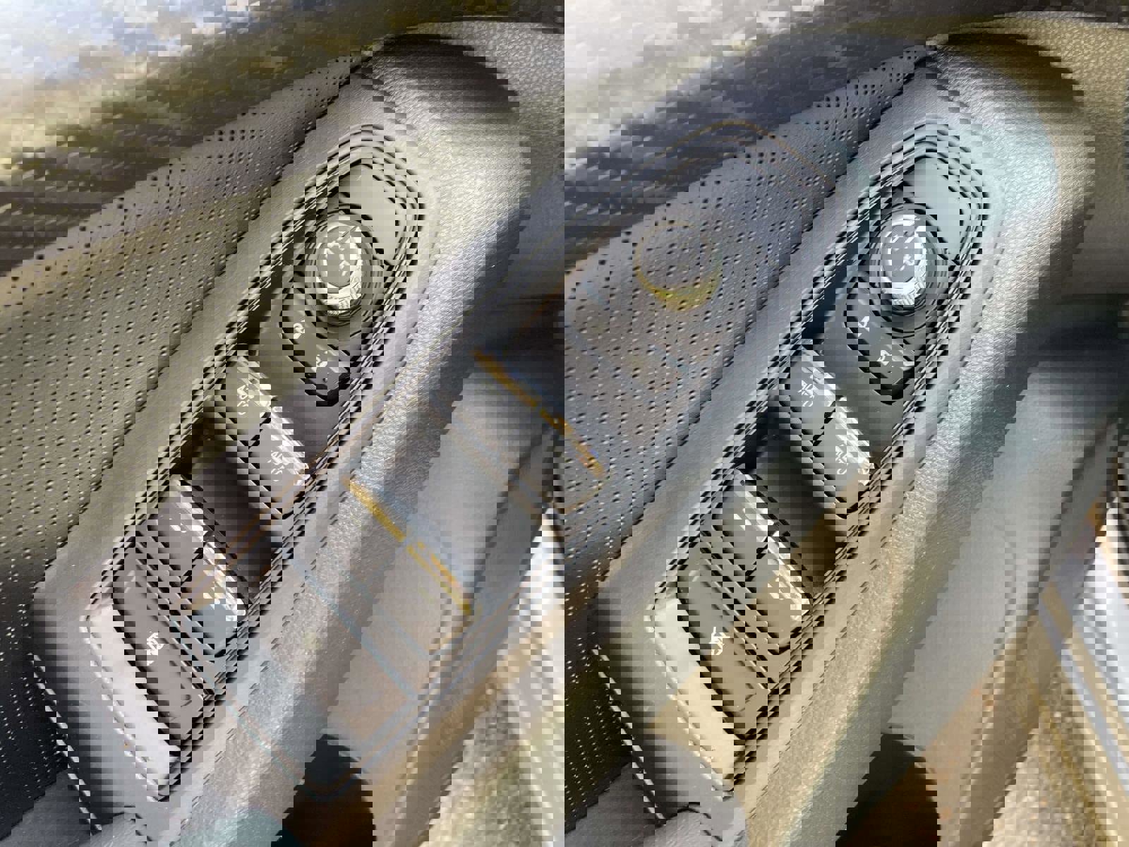 Used 2022 Subaru Ascent Onyx Edition image 22