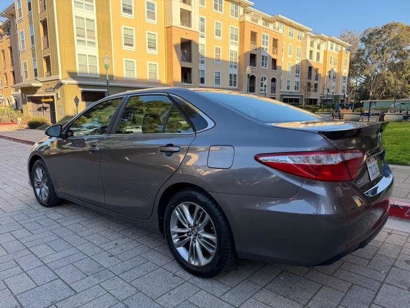 Used 2016 Toyota Camry SE FWD image 9