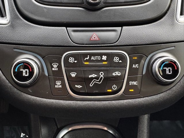 Used 2017 Chevrolet Malibu Hybrid image 13