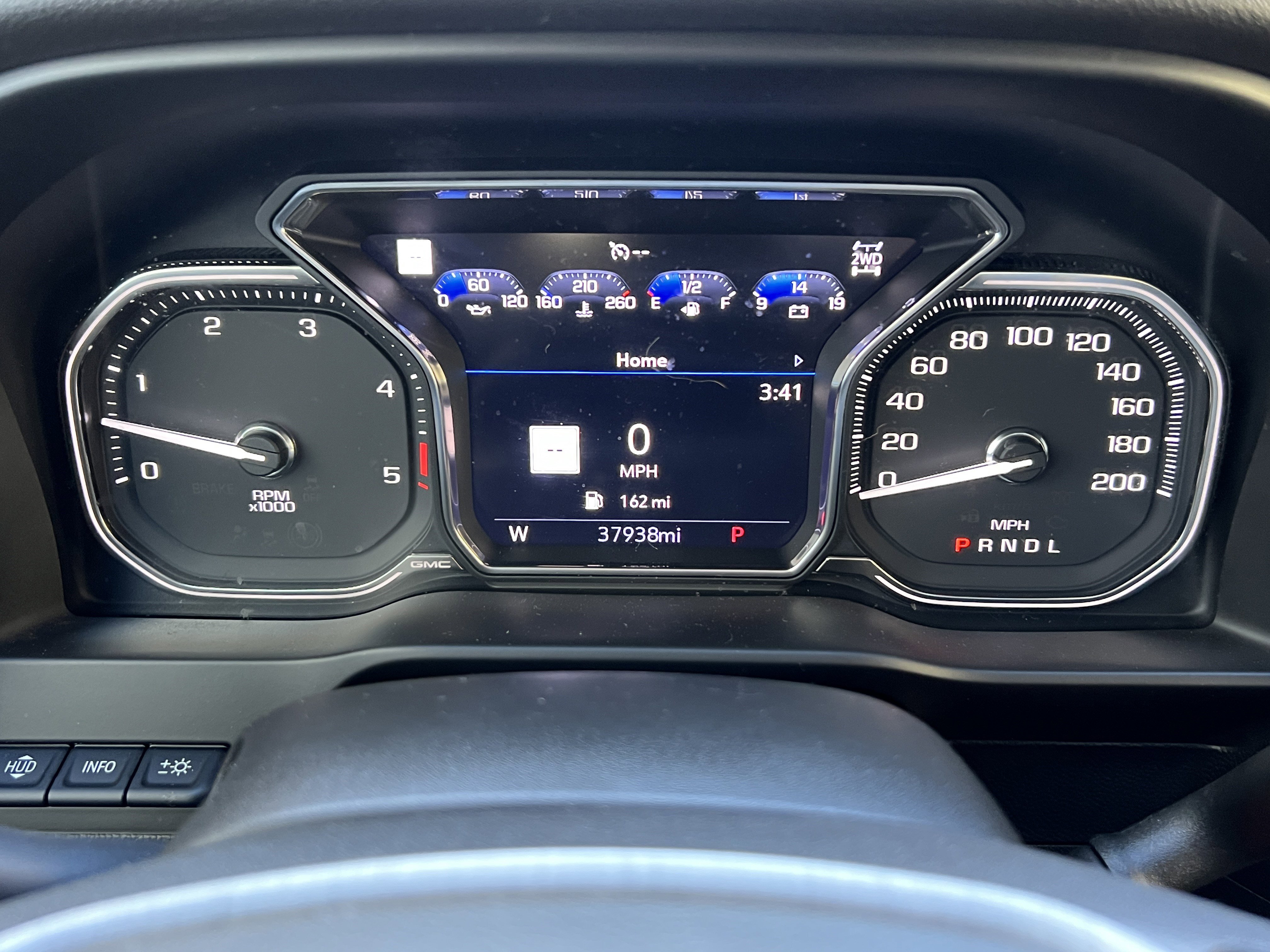 Used 2022 GMC Sierra 3500 Denali w/ Denali Ultimate Package image 28