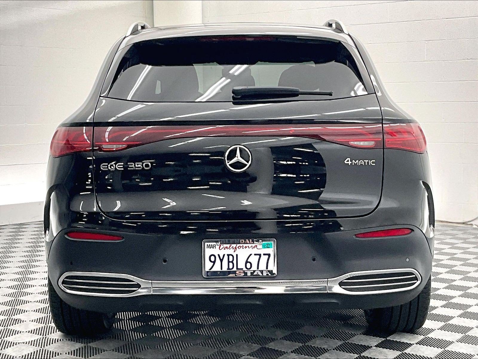 Used 2026 Mercedes-Benz EQE 320 4MATIC SUV image 3