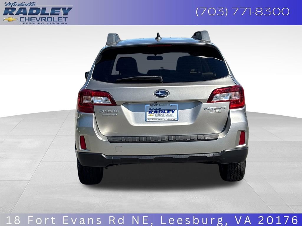 Used 2017 Subaru Outback 2.5i Premium AWD/4WD image 4