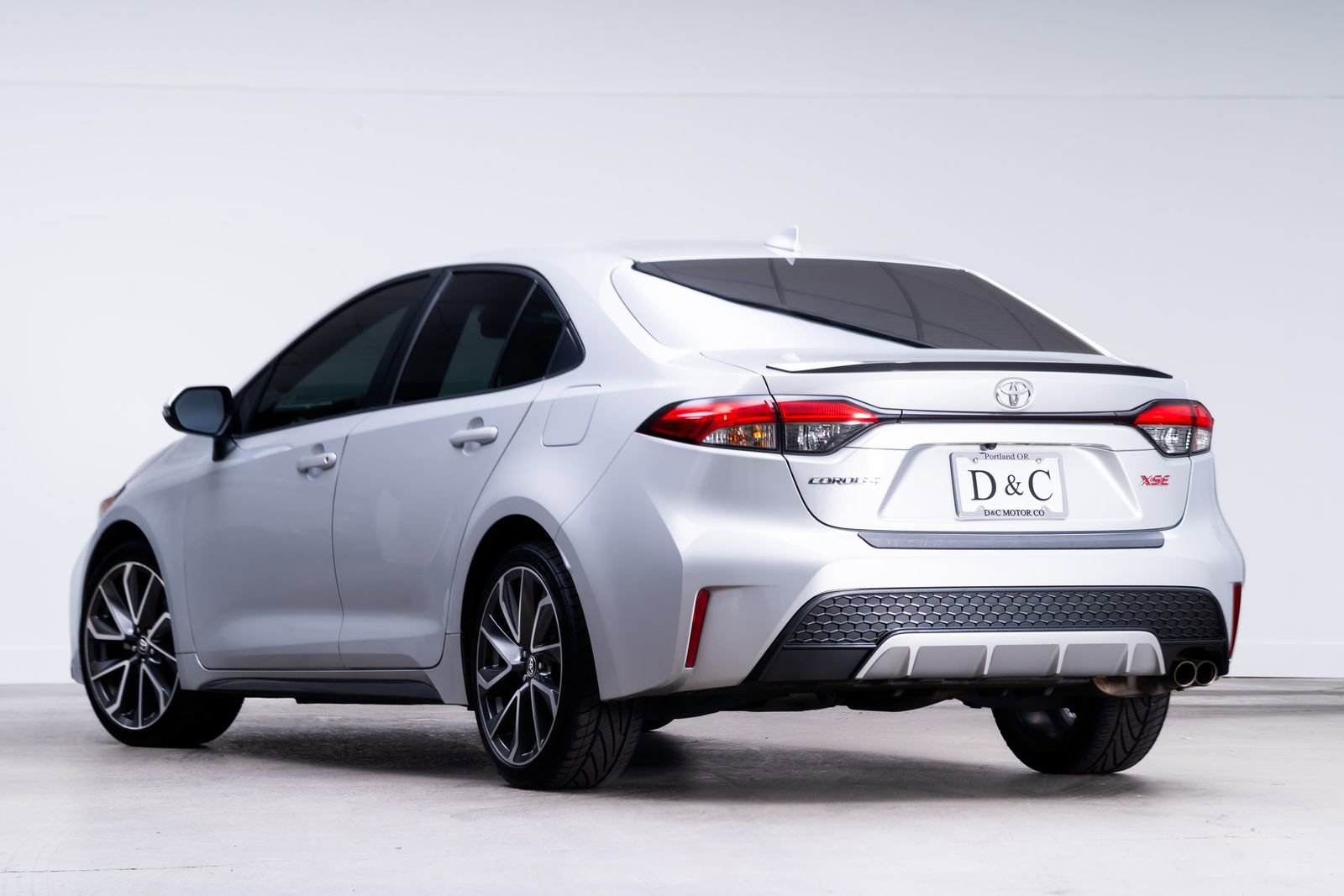 Used 2022 Toyota Corolla XSE w/ Carpet Mat Package (TMS) FWD image 5