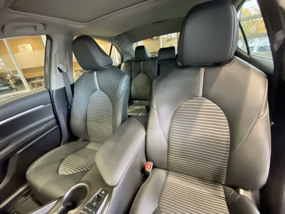 Used 2023 Toyota Camry SE w/ Blackout Package (TMS) AWD/4WD image 14