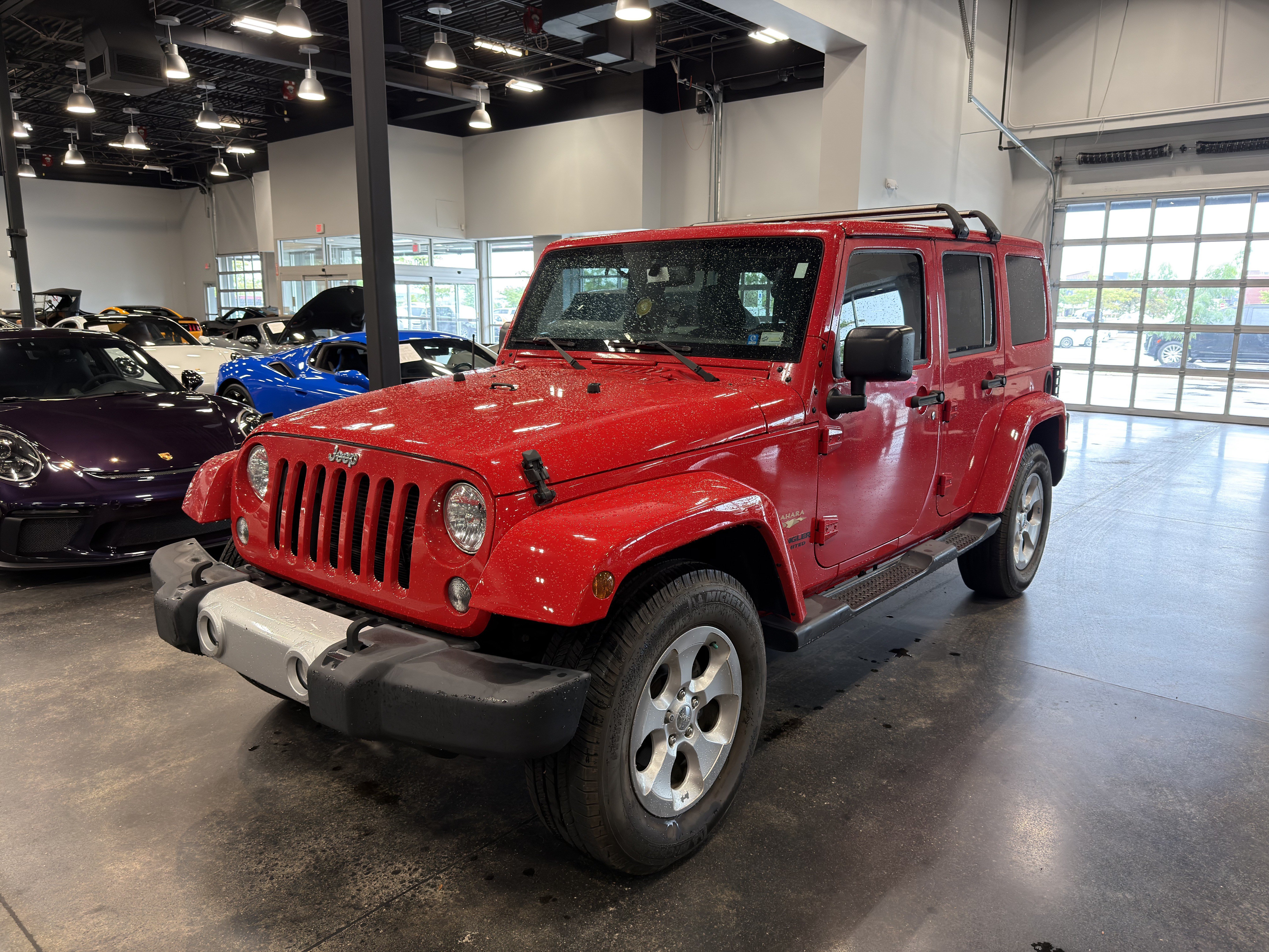 Used 2015 Jeep Wrangler Unlimited Sahara w/ Connectivity Group AWD/4WD image 2