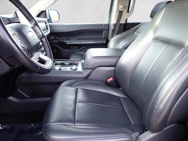 Used 2023 Ford Expedition XLT image 14