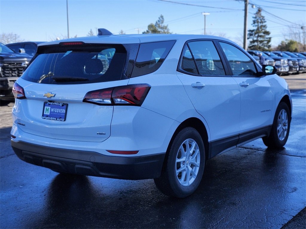 Used 2022 Chevrolet Equinox LS image 5