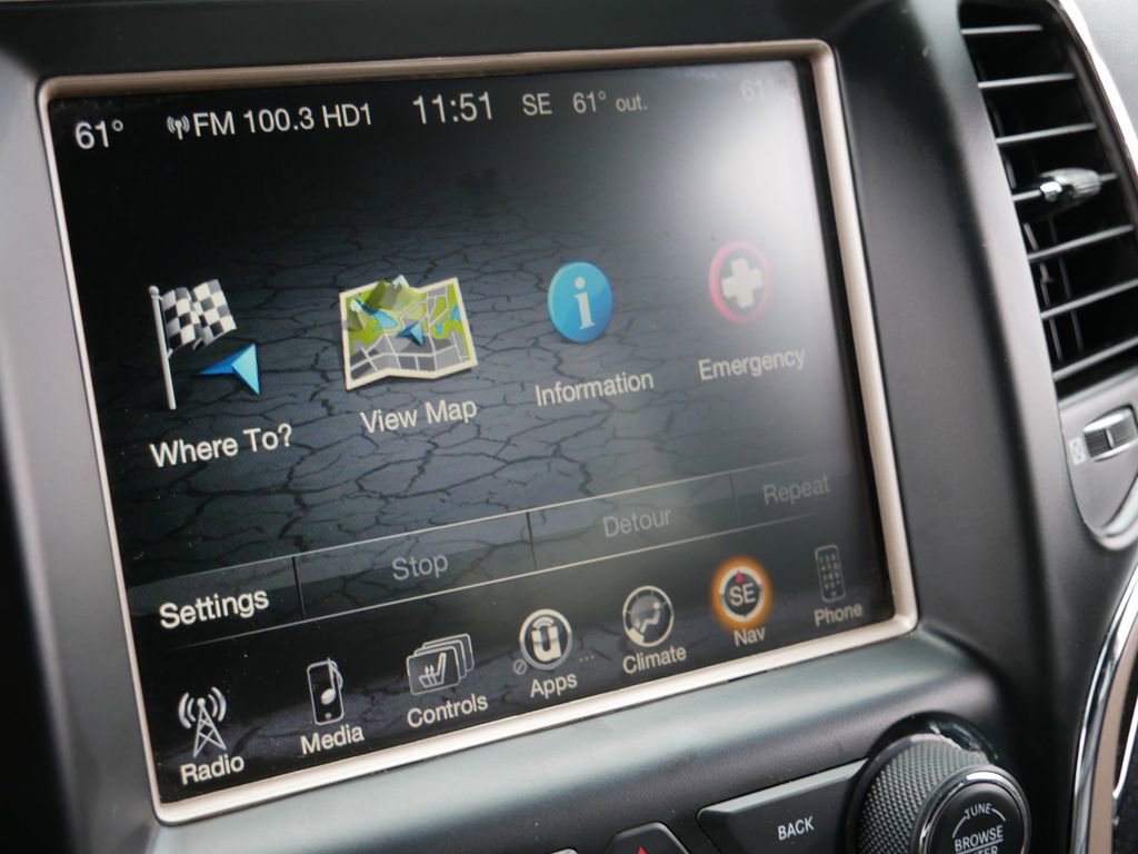 Used 2017 Jeep Grand Cherokee Limited w/ Trailer Tow Group IV AWD/4WD image 22