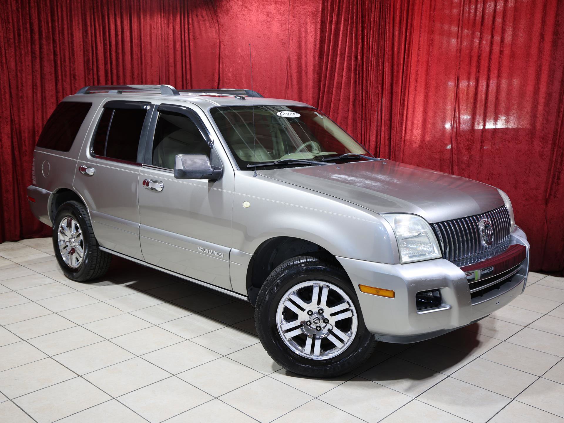Used 2008 Mercury Mountaineer Premier image 2