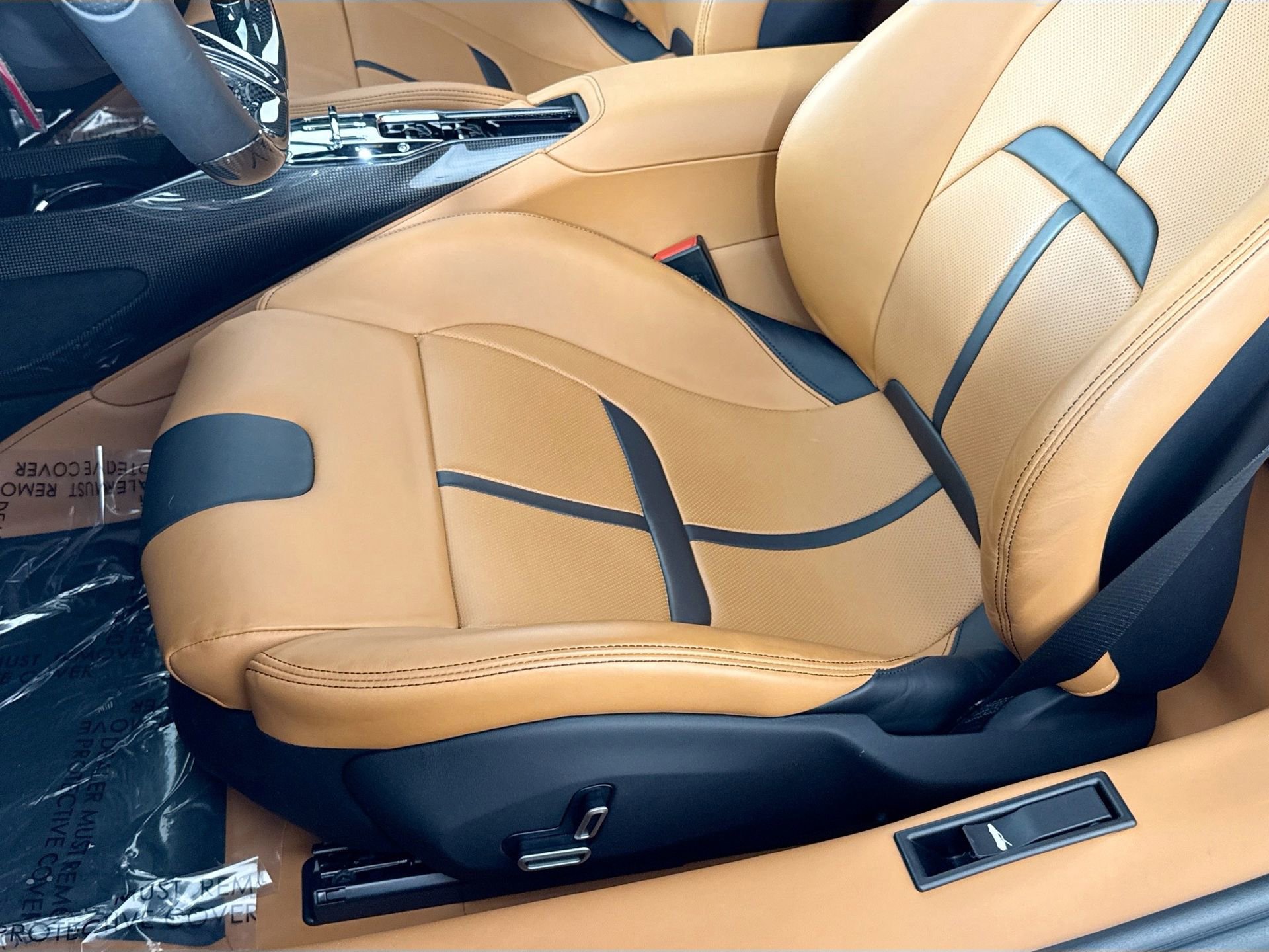 Certified 2024 Ferrari SF90 Spider AWD/4WD image 18