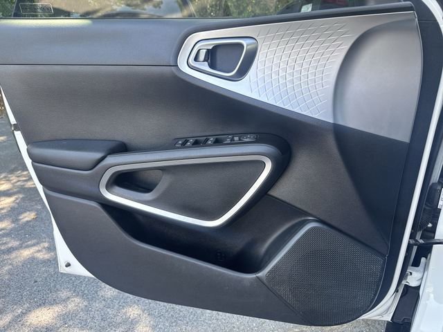 Used 2022 Kia Soul LX w/ Technology Package FWD image 25
