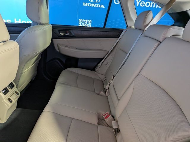 Used 2018 Subaru Outback 2.5i Limited AWD/4WD image 17