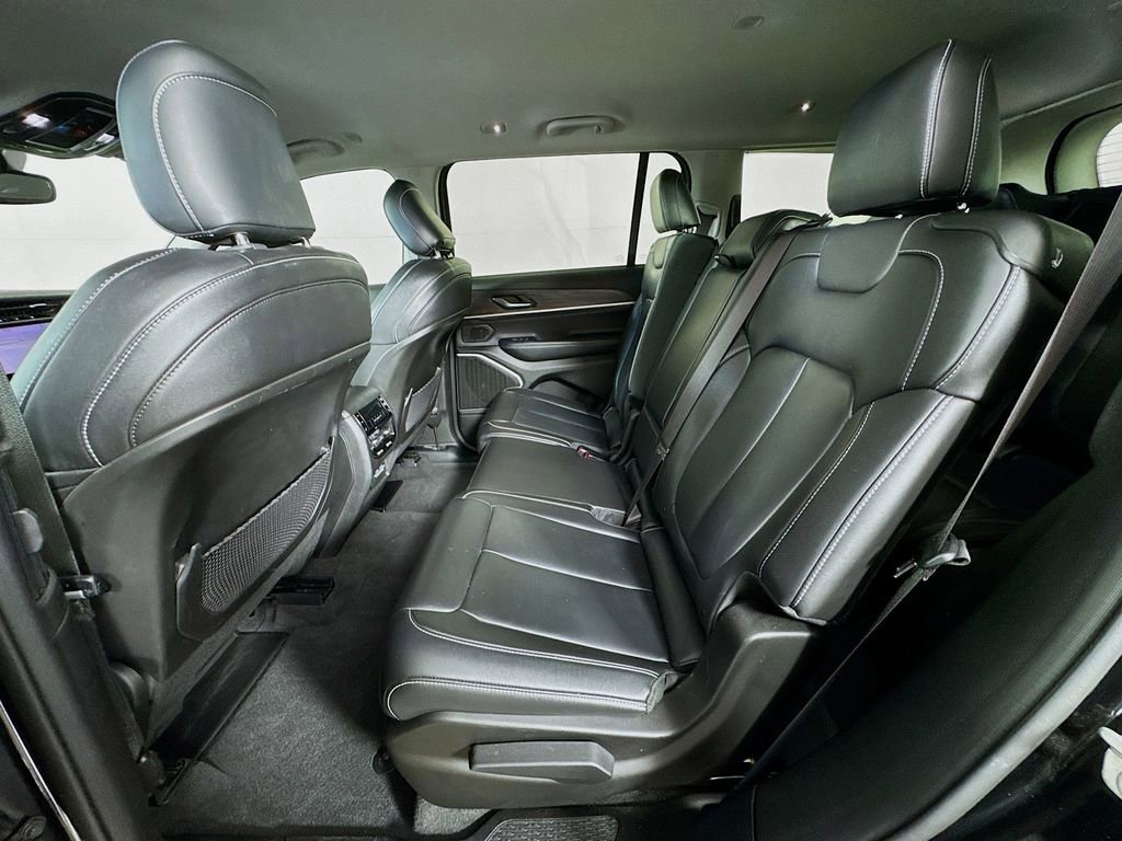 Used 2022 Jeep Grand Cherokee L Limited image 29