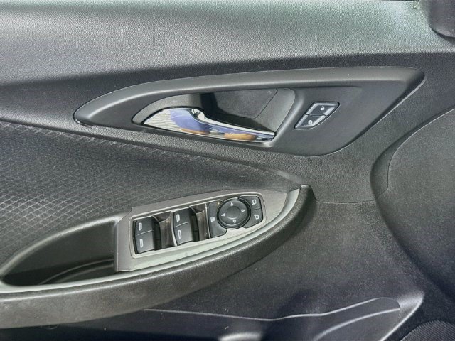 Used 2024 Chevrolet Malibu LS FWD image 23