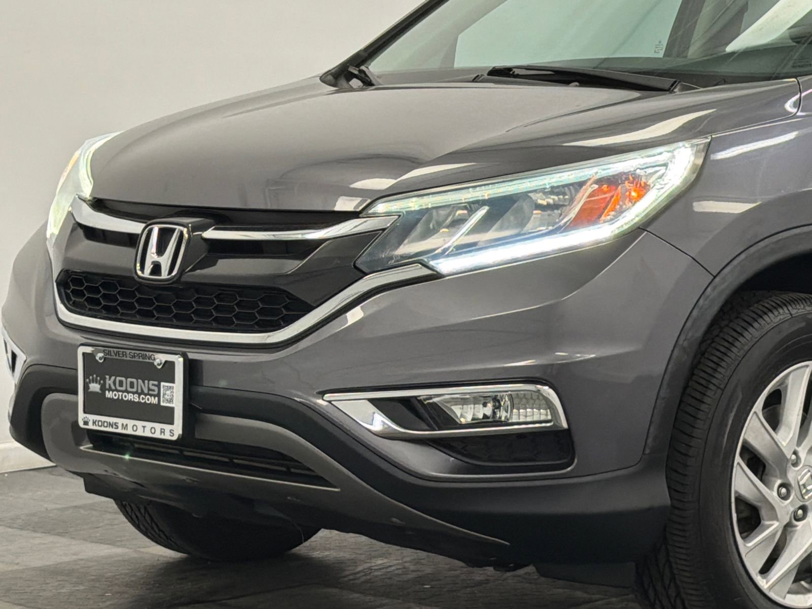 Used 2016 Honda CR-V EX image 2