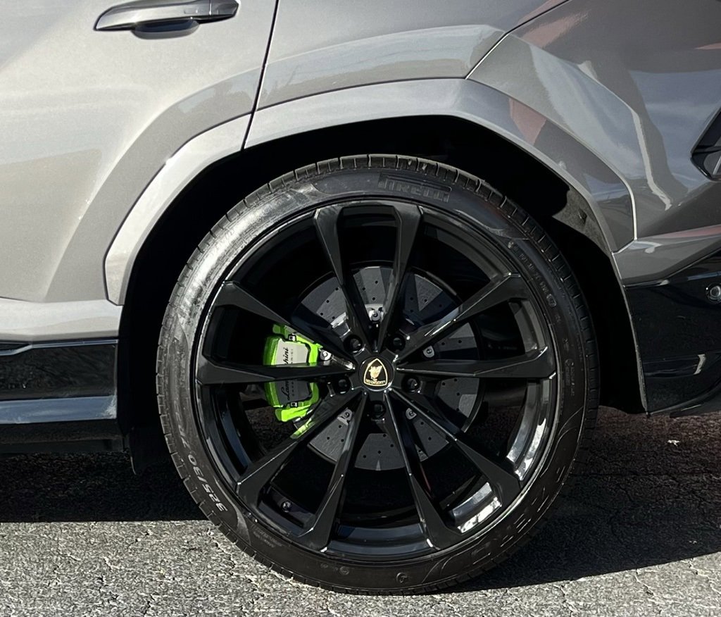 Used 2021 Lamborghini Urus image 9